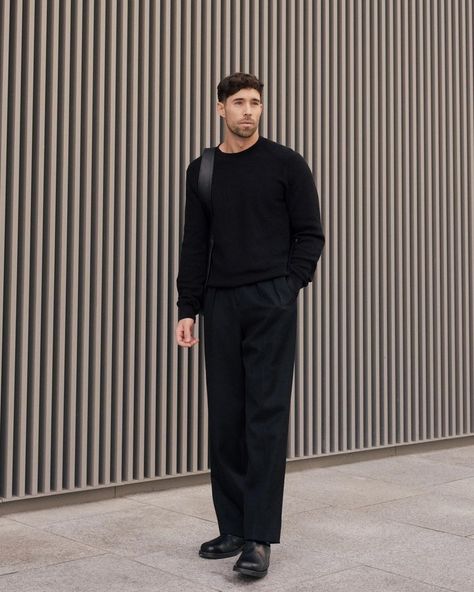 Outfit/portrait inspo • Instagram Wide Leg Pants Outfit Men, Minimalist Outfit Men, Daniel Simmons, Tailor Pants, Stealth Wealth, Layering Techniques, Mens Winter Fashion Outfits, Black Outfit Men, Classy Streetwear