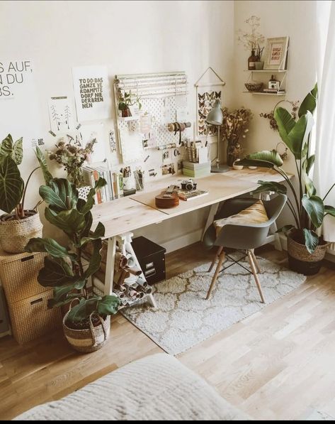 Which Day Is Today, Plants Interior, Creative Desks, Cozy Home Office, Desk Inspiration, Casa Vintage, Workspace Inspiration, Home Office Setup, Room Ideas Bedroom