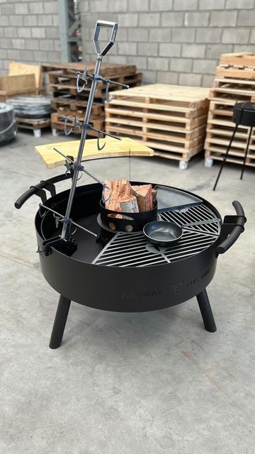 KANKAY ®️ 🇦🇷🇺🇸🇩🇪🇦🇺🇫🇷🏴󠁧󠁢󠁥󠁮󠁧󠁿 on Instagram: "STOKER K1000🔥 Here is our standing grill with modern lines. With a diameter of 40 inches and 23.6 inches high, it is super functional for grilling. It weighs 150lbs. which allows it to be transported between the different spaces of a house. Made in noble materials: Iron. Made in Argentina. Accessories included: Grill Clamp Rack Grill Griddle BrazieR plancha Made in Argentina. In stock Shipping Free shipping" Clamp Rack, Camping Ideas, House Made, A House, 6 Inches, Grilling, Patio, Bar, Free Shipping