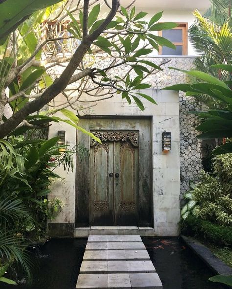 Gardens and Architecture on Instagram: “Stunning entrance to a villa in Seminyak, Bali.  Photo via @bali.travel4women . . . .…” Bali Doors Entrance, Angkul Angkul Bali, Bali House Exterior, Balinese Entrance, Bali Entrance, Bali Door, Balinese Villa, Balinese Garden, Stone Wall Design