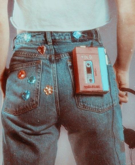 pinterest // greerautumn 80’s Aesthetic, Vintage Foto's, 70s Aesthetic, 90’s Aesthetic, 80s Vibes, Aesthetic Retro, 80s Aesthetic, I'm With The Band, 90s Aesthetic