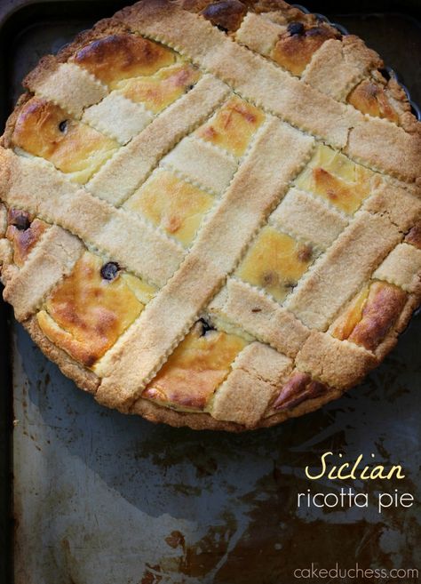 Sicilian Ricotta Pie- For Pi(e) Day! Ricotta Pie Recipe, Salted Honey Pie, Italian Easter Pie, Sweet Ricotta, Traditional Easter Desserts, Ricotta Pie, Easter Pie, Cooking Panda, Italian Easter