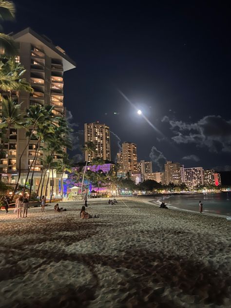 The Beach At Night, Dream Reality, Night Street, Beach At Night, Beach Night, Night Scenery, Pretty Landscapes, Night City, Night Aesthetic