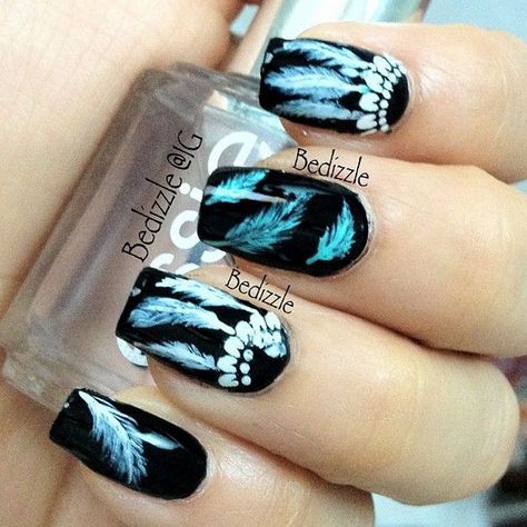 Dream Catcher Nail Art, Dream Catcher Nails, Feather Nail Art, Indian Nails, Feather Nails, American Nails, Unghie Nail Art, Valentine Nails, Cute Nail Designs