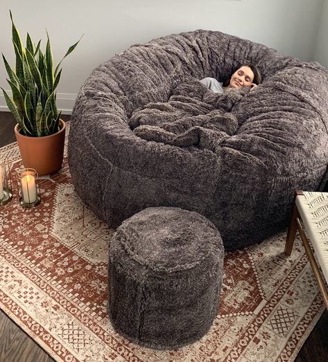 Lovesac on Twitter: "Tag your friend who is the MVP of napping 🏅Sac Bundles are 30% off! https://t.co/o9L4fUVwTI" / Twitter Small Apartment Design, Modern Home Interior Design, Cute Bedroom Decor, Cozy Room Decor, Elegant Living Room, Dream Room Inspiration, Room Makeover Bedroom, Dream House Interior, Cozy Room