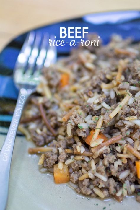 Easy and delicious Beef Rice-a-Roni Copycat. Skip the box and the weird ingredients, and make your own! It is just as fast, and so much better! Ricearoni Casserole, Beef Rice A Roni, Ricearoni Recipes, Beef A Roni, Homemade Rice A Roni, Fajita Rice, Pasta Roni, Rice A Roni, Best Beef Recipes