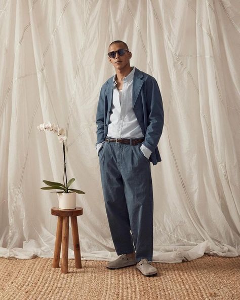 @madewellmens • Instagram photos and videos Madewell Mens, Hemp Pants, Blue Linen Pants, Spring Lookbook, After Midnight, Pleated Pants, Madewell Denim, Mens Spring, Clothing Labels