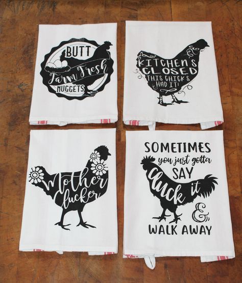 Fun Farm House Chicken Themed Kitchen Towels. by TheApronLadysShop on Etsy Chicken Themed Kitchen, Chicken Kitchen Decor, Vinyl Inspiration, House Chicken, Chicken Kitchen, Chicken Life, Bedroom Stuff, Chicken Crafts, Themed Kitchen