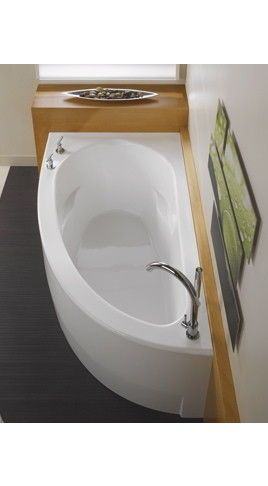 An odd shaped bath tub adds a focal point to a room. Great for bathrooms with larger walls, or anywhere you don't want the tub to take up the whole wall. Corner Soaking Tub, Contemporary Bathtubs, Jetted Bath Tubs, Corner Bath, Bathtub Remodel, Corner Tub, Decor Baie, Bad Inspiration, Steam Showers Bathroom