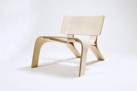 Baltic Birch and poly-acrylic finish. Bend Plywood, Bending Plywood, Bent Plywood Chair, How To Bend Wood, Plywood Projects, Plywood Chair, Wood Plugs, Simple Furniture, Modern Lounge Chairs