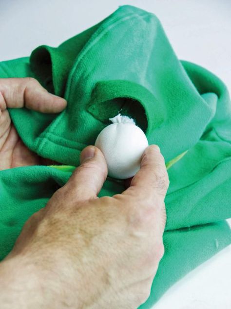 Frog Halloween Costume Diy, Homemade Frog Costume, Diy Frog Costume For Kids, Hoodie Costume Diy, Toddler Frog Costume, Frog Costume Kids, Kermit The Frog Costume Diy, Frog Halloween Costume, Diy Frog Costume