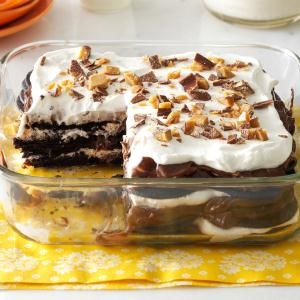 Double-Chocolate Toffee Icebox Cake Recipe -My mother-in-law gave me a cooking lesson when I first got married: "Anything tastes good if you put enough butter, chocolate or cream in it." This cake has two out of three and proves she was right. Sometimes I use chocolate graham crackers and stack up the layers in a 9x9 pan. —Bee Engelhart, Bloomfield Township, Michigan Icebox Cake Recipes, Coconut Dessert, Chocolate Graham Crackers, Make Ahead Desserts, Brownie Desserts, Dessert Candles, Chocolate Toffee, Oreo Dessert, Icebox Cake