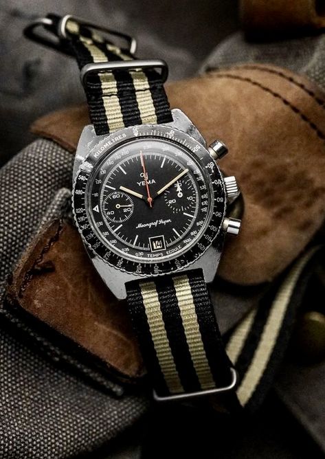 Vintage Rolex Watches, Stylish Watches Men, Vintage Watches For Men, Vintage Rolex, Military Watches, Watch Companies, Stylish Watches, Fine Watches, Watch Straps