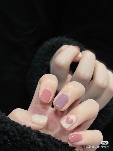 Purple Nails Plain, Nail Minimal Simple, Cute Minimalist Nails, Plain Color Nails, Chinese Nails, Tulip Nails, Short Nail Manicure, Nails Pastel, Nails Colorful