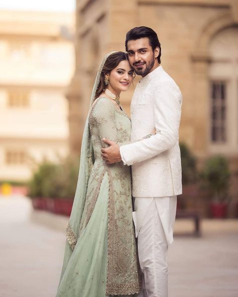 Hijabi Brides, Minal Khan, Couple Wedding Dress, Bride Photography Poses, Wedding Photoshoot Poses, Bridal Dresses Pakistan, Wedding Outfit Men, Beautiful Pakistani Dresses, Nails Fashion