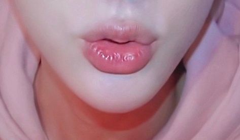 Jin lips focus Seokjin Lips, Jin Lips, Jin's Lips, World Wide Handsome Jin, World Wide Handsome, Cherry Lips, Jin Bts, Double Chin, I'm A Simp