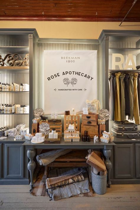 Beekman 1802 Is Now Offering Schitt's Creek Rose Apothecary Products | Dieline Apothecary Shoppe, Apothecary Design, Apothecary Products, Apothecary Decor, Rose Apothecary, Beekman 1802, Pharmacy Design, Schitt's Creek, Schitts Creek