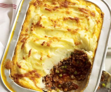 Beef Pie Recipe, Shepherd Pie, Beef Pie, Easy Shepherds Pie, Beef Entrees, Shepards Pie, Food Fest, Shepherds Pie Recipe, Potato Toppings