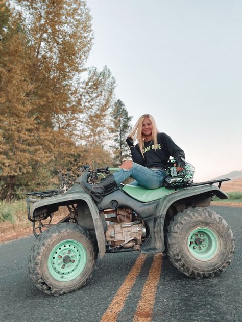 4 Wheeler Picture Ideas, Four Wheeler Outfit Women, Fourwheeler Pictures Ideas, Mudding Four Wheelers Aesthetic, Atvs 4 Wheelers, Senior Pictures With Four Wheeler, Four Wheelers Aesthetic, 4 Wheeler Aesthetic, Fourwheeling Aesthetic