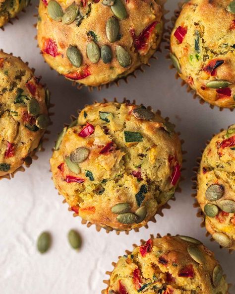 Vegan Savoury Muffins https://www.rainbownourishments.com/vegan-savoury-muffins/ Vegan Blw, Vegan Savoury Muffins, Fasting Meals, Blw Ideas, Savory Muffins Recipes, Oat Breakfast, Savoury Muffins, Vegan Quiche, Veggie Muffins