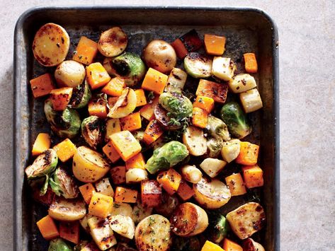 Hint: It’s probably already in your pantry. secret to extra crispie roasted vegetables Sheet Pan Roasted Vegetables, Pan Roasted Vegetables, Chicken Arugula, Best Thanksgiving Side Dishes, Butternut Squash Salad, Roasted Vegetable Recipes, Squash Salad, Sweet Potato Wedges, Healthy Thanksgiving