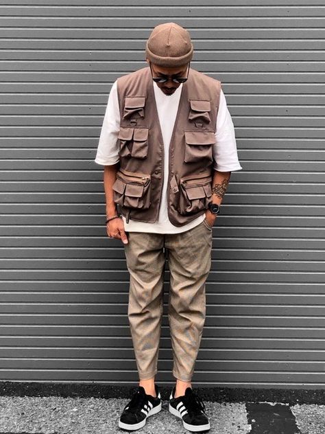 Outfit With Vest, Mens Vest Fashion, Smart Casual Menswear, Men Stylish Dress, Tactical Vest, Mens Fashion Streetwear, Japanese Streetwear, Mens Fashion Casual Outfits, Indie Brands