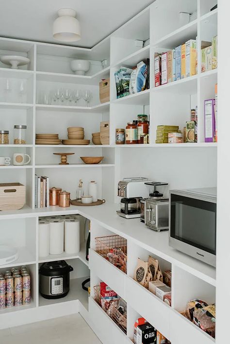 Pantry Layout, Pantry Inspiration, House Pantry, Pantry Room, Desain Pantry, Pantry Remodel, Pantry Shelving, California Closets, Pantry Closet