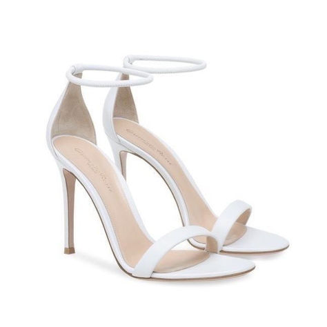 Gianvito Rossi Heels, Shoes Png, Fancy Heels, Dr Shoes, Fashion Shoes Heels, Ysl Heels, White High Heels, Shoes Outfit Fashion, Prom Heels