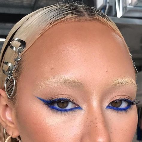 The Artist Edit on Instagram: "#Repost @ru_makeup ・・・ Beauty @d.10zin for @princesspollyboutique Star product is @sephora @sephoraaus matte cobalt blue liner Comment below for any other product deets :) #brisbanestylist #brisbanemakeupartist #brisbane #meccabeautyjunkie #maccosmetics #glow #shine​ #model #beauty #brisbanehairstylist #brisbanefreelancemakeup #glowing​ #inbeautmag #theartistedit​ ​ #glamazonkw​ #fentybeauty​ #fashion​ #instadaily #instagood #hairstylist #editorial #makeup #ph Blue Eyeliner Makeup, Maquillage On Fleek, Blue Liner, Rave Makeup, Blue Eyeliner, Star Makeup, Edgy Makeup, Creative Eye Makeup, Eye Makeup Art