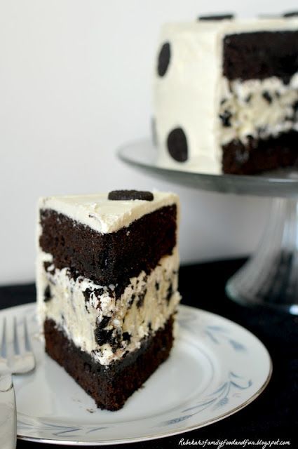 Family, Food, and Fun: Oreo Cheesecake Cake Oreo Cheesecake Cake, Cheesecake Cake Recipes, Cheesecake Cake, Dark Chocolate Cakes, A Piece Of Cake, Oreo Cake, Oreo Cheesecake, Piece Of Cake, Food Cakes