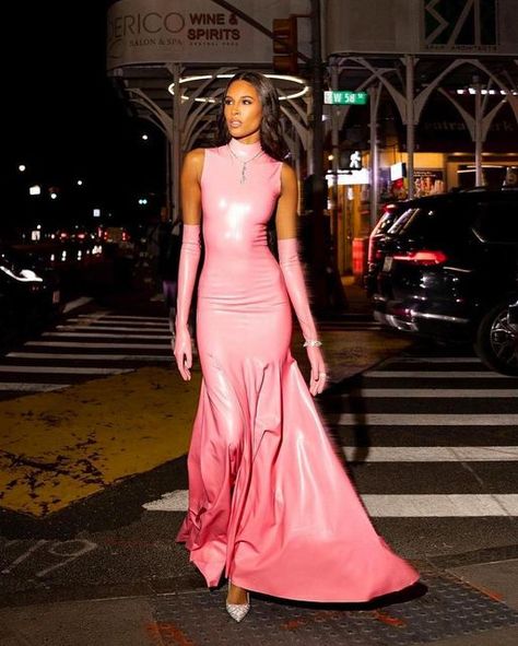 Pink Latex Outfit, Pink Latex Dress, Cindy Bruna, Pink Latex, Rosa Pink, Yes To The Dress, Stylish Dresses, One Shoulder Formal Dress, Slip Dress