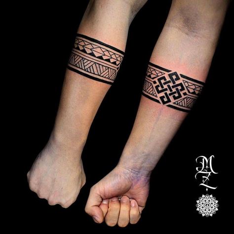 Knot Maori Armband Armband Tattoo Meaning, Tato Maori, Wrist Band Tattoo, Armband Tattoos For Men, Small Wave Tattoo, Forearm Band Tattoos, Female Tattoos, Band Tattoo Designs, Armband Tattoo Design