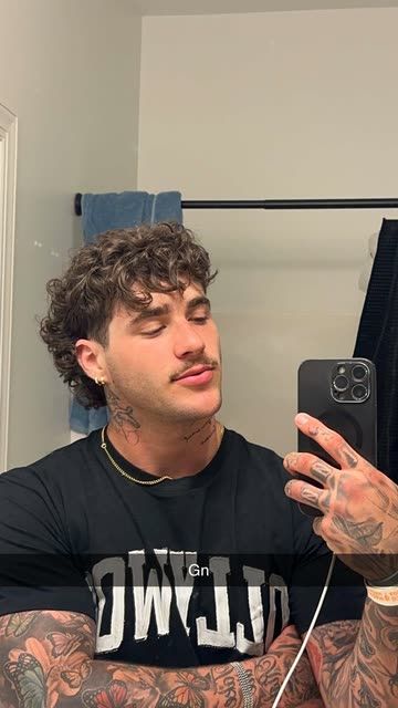 View this Snap from Jaydan Armour on Snapchat! Jaydan Armour, Male Celebrity Crush, Future Man, Men's Facial Hair, Types Of Guys, Punk Hair, Small Tattoos For Guys, Insta Pics