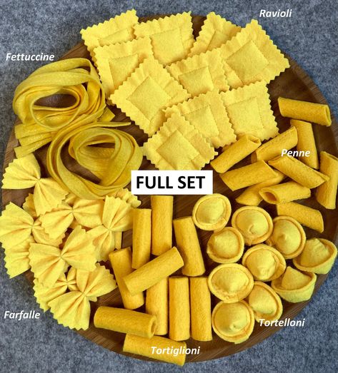 sewing toys easy Felt Pasta, Felt Food Diy, Felt Food Patterns, Felt Kids, Food For Kids, Pretend Play Food, Kitchen Toys, Pretend Play Kitchen, Felt Play Food