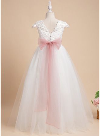 Princess Ball Gown First Communion Dress With Ruffles, Satin Flower Girl Dress Ball Gowns, Satin First Communion Dress With Satin Bow, First Communion Princess Dress With Satin Bow, Communion Dresses Lace, Fall Flower Girl Dresses, Pink Princess-style Lace Baptism Dress, Girls Fall Dresses, Sleeveless Flower Girl Dresses