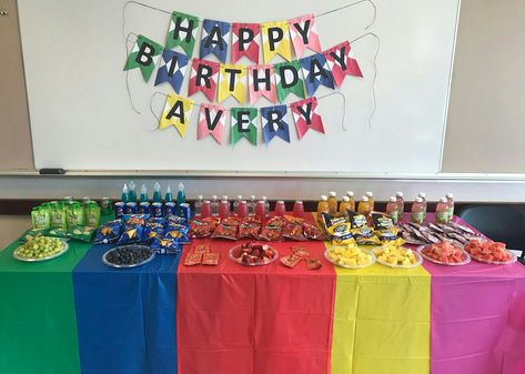 Power Ranger Food Ideas, Power Rangers Birthday Party Ideas Food, Power Ranger Themed Birthday Party, Power Ranger Party Ideas, Power Rangers Birthday Party Ideas, Power Rangers Birthday Party, Power Rangers Party, Power Rangers Theme, Power Rangers Birthday