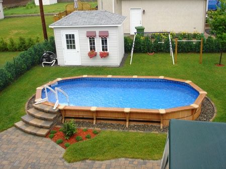 i like the steps, the fact they are stone/concrete instead of wood.  Keeps wasps from wanting to make homes.  Like partially sunken pool. Wood Deck Plans, Ideas De Piscina, Pools Ideas, Pool Oasis, Above Ground Pool Liners, Swimming Pool Decks, Pool Stuff, Pool Landscape Design, Pool Liners