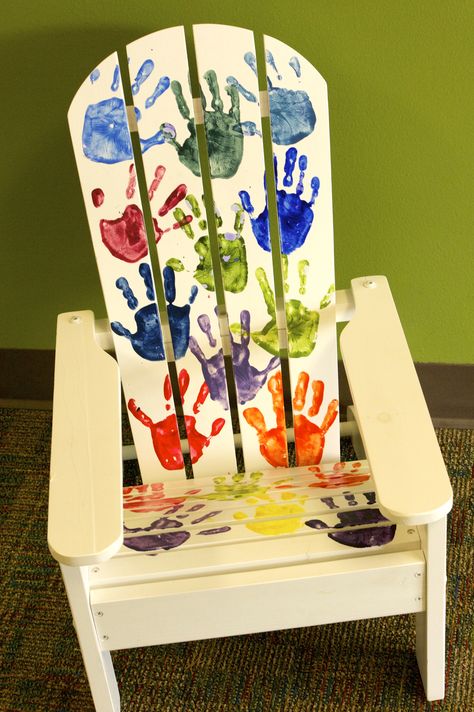 Kindergarten - Mrs. Proud "Happy Hearts" hand-painted kid's adirondack chair, with each student's colorful handprint (identified by color on back).  #wildaboutwarriors Class Auction Item, School Auction Class Projects, Classroom Auction Projects, School Auction Art Projects, School Auction Projects, Class Auction Projects, Art Auction Projects, Class Auction, Auction Basket