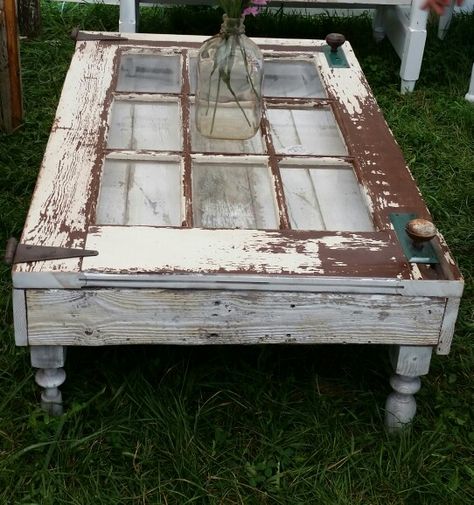 Wooden Door Table, Door Tables Ideas, Door Tables, Table Made From Old Door Kitchen, Desk From Old Door, Table Made From Old Door, Vintage Door Table, Old Door Table Top, Old Door Coffee Table