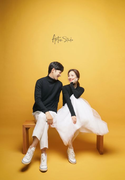 Prewed Korean Style, Prewedding Korean Style, Korea Wedding Dress, Artiz Studio, Prenup Photos Ideas, Prenuptial Photoshoot, Korean Couple Photoshoot, Korea Wedding, Korean Wedding Photography