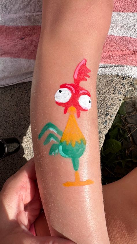 Chicken Face Painting, Chicken Face Paint, Arm Painting, Chicken Painting, Face Painting, Face Paint, Halloween Costumes