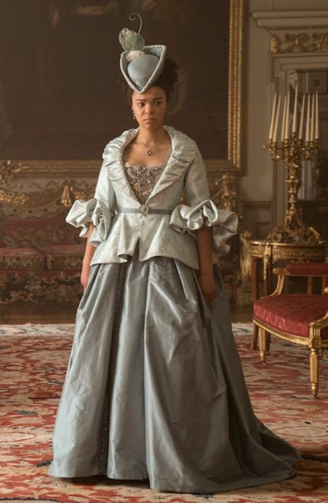 Netflix winter Charlotte Costume, Queen Outfits Royal, 1700 Dress, Queen Charlotte A Bridgerton Story, Drama Clothes, High Low Ball Gown, Coronation Gown, Coronation Dress, Regency Era Fashion