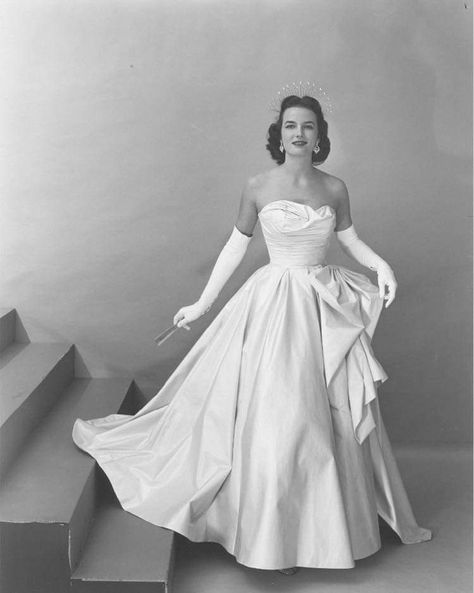 50s Wedding Dress Long, Vintage Wedding Dress 1950s 1940s, 1940 Wedding Dress, 1940’s Wedding Dress, 40s Wedding Dresses, Vintage Wedding Dress 1950s, 1940s Wedding Dress, Ceil Chapman, 1940s Wedding