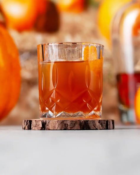 So delicious! Classic Old Fashioned, Aromatic Bitters, Pumpkin Spice Syrup, Orange Twist, Autumn Inspired, Old Fashioned Cocktail, Night Cap, Cocktail Recipe, Pumpkin Orange