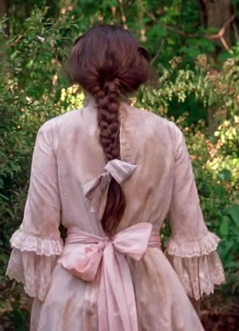 Southern Belle Aesthetic, Southern Belle Outfit, School Characters, Les Miserables 2012, Southern Belle Dress, Edwardian Hairstyles, Vintage Prairie Dress, Tuck Everlasting, Frankie And Johnny