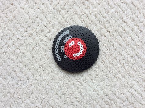 Perler beads vinyl record Perler Bead Record Coasters, Circle Perler Beads Ideas, Vinyl Perler Beads, Perler Bead Coasters Circle, Circle Pearler Bead, Record Perler Beads, Circular Perler Bead Patterns, Circle Perler Beads, Circle Perler Bead Patterns