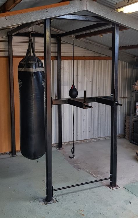 Garage Boxing Gym, Garage Gym Design, Home Made Gym, Outdoor Gym Equipment, Backyard Gym, Gym Program, Home Gym Garage, Personal Gym, Diy Home Gym