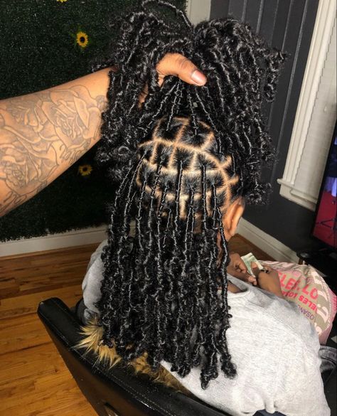 Short Box Braids Hairstyles, Braided Hairdo, Short Locs Hairstyles, Faux Locs Hairstyles, Box Braids Hairstyles For Black Women, Braided Hairstyles For Teens, Cute Box Braids Hairstyles, Quick Braided Hairstyles, Twist Braid Hairstyles