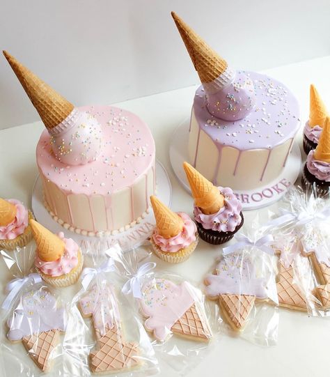 Ice Cream themed birthday for twins! 💗💜 Melty “ice cream” cone drip cakes, cookie favors and matching cupcakes! 🍦(All cake no actual ice… Ice Cream Themed Cupcakes, Two Scoops Are Better Than One Twins, Ice Cream Theme Birthday Cake, Bali Birthday, Ice Cream Themed Birthday, Ice Cream Birthday Party Theme, Ice Cream Cake Pops, Sweets Party, Twin Birthday Cakes