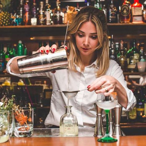 Bartender Photoshoot Women, Blonde Bartender Aesthetic, Mixologist Bartender Photography, Female Mixologist, Mixologist Aesthetic, Female Bartender Aesthetic, Bartending Photoshoot, Bartender Aesthetic Girl, Bar Tender Outfit Women